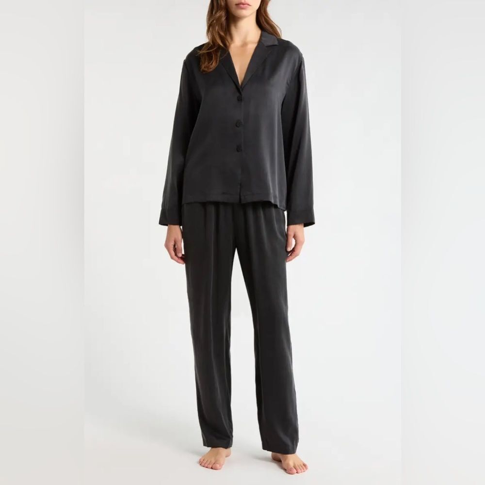 Lunya Washable Silk Long Sleeve Button Up Pant set NWT size small in black